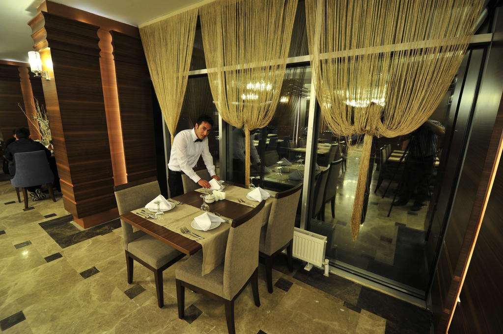 Grand Cenas Hotel Agrı Exteriör bild